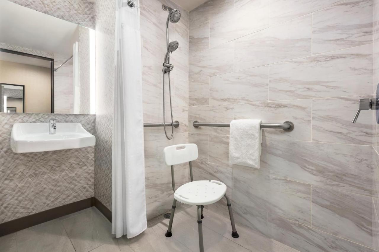 Holiday Inn Lic - Laguardia West, An Ihg Hotel Nowy Jork Zewnętrze zdjęcie